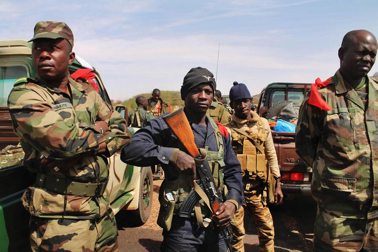 Soldats maliens à Gao le 27 janvier 2013. Crédit photo : Adama Diarra