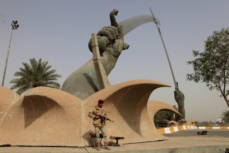 Mideast Iraq Saddams Specter