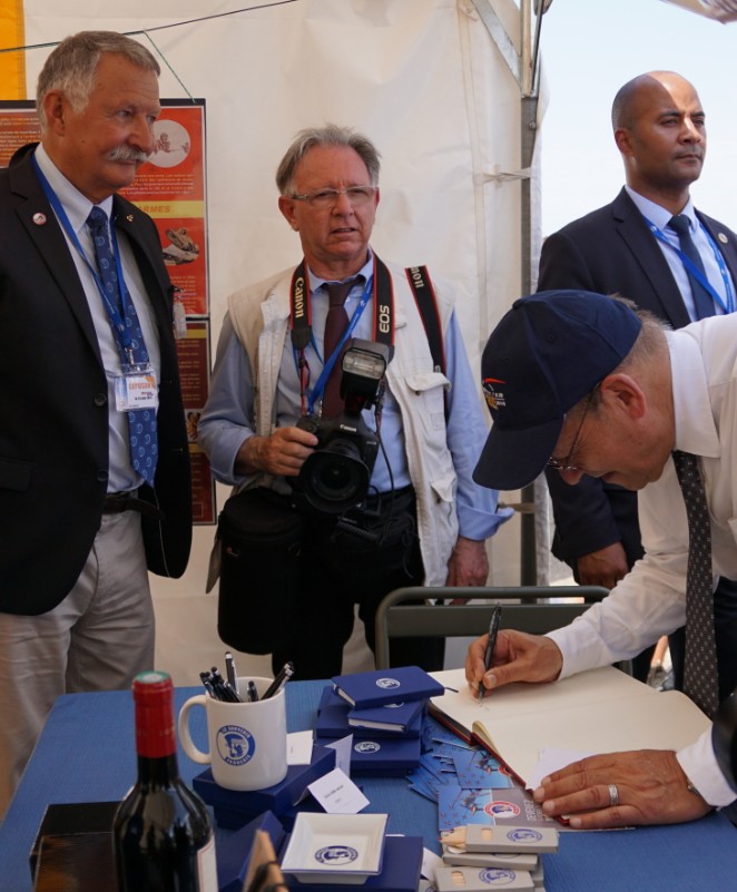 JY Le Drian Souvenir français