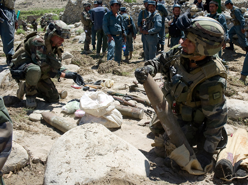 Fouille opérationnelle en Afghanistan, e juin 2010.