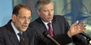 javier_solana_et_le_secretaire_general_de_l_otan_jaap_de_hoop_scheffer