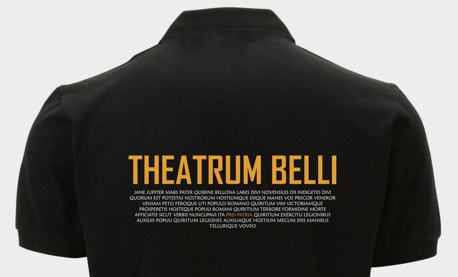THEATRUM BELLI lance son premier polo « TB »