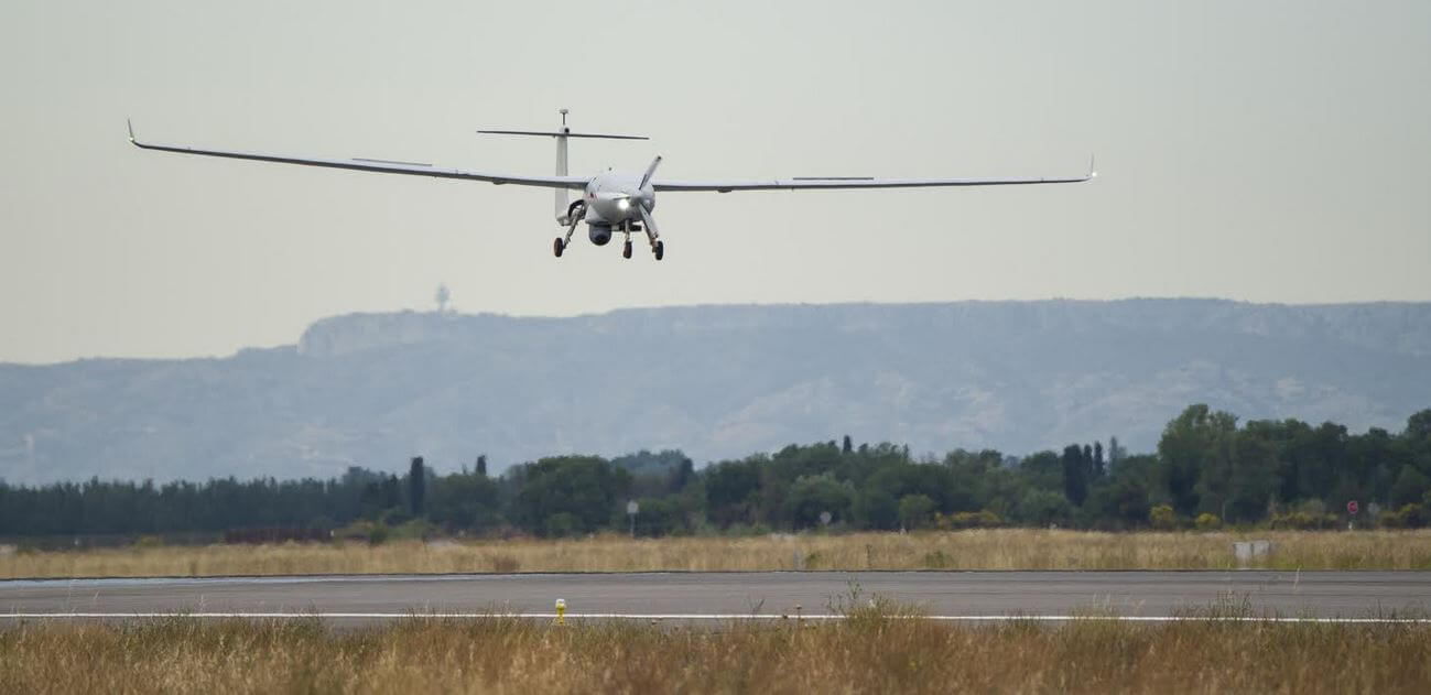 Le drone tactique Patroller de Safran effectue ses vols de qualification au centre d’essais en vol d’Istres
