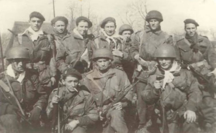 Opération Amherst Les SAS français clouent l'ennemi au sol Theatrum