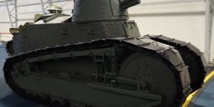 Park Patriot – Expo blindés 61 – THEATRUM BELLI – Stéphane Gaudin – Renault FT17