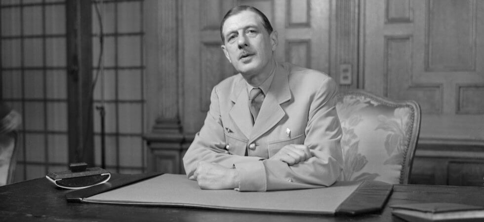 Buste Du Général De Gaulle – Histoire De Bustes, Plâtre Acrylique Et Poudre De Marbre