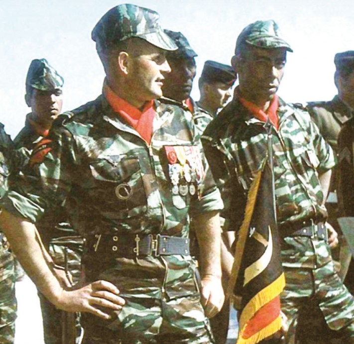 Lieutenant Grillot et Youssef Ben Brahim. Crédit : DR.